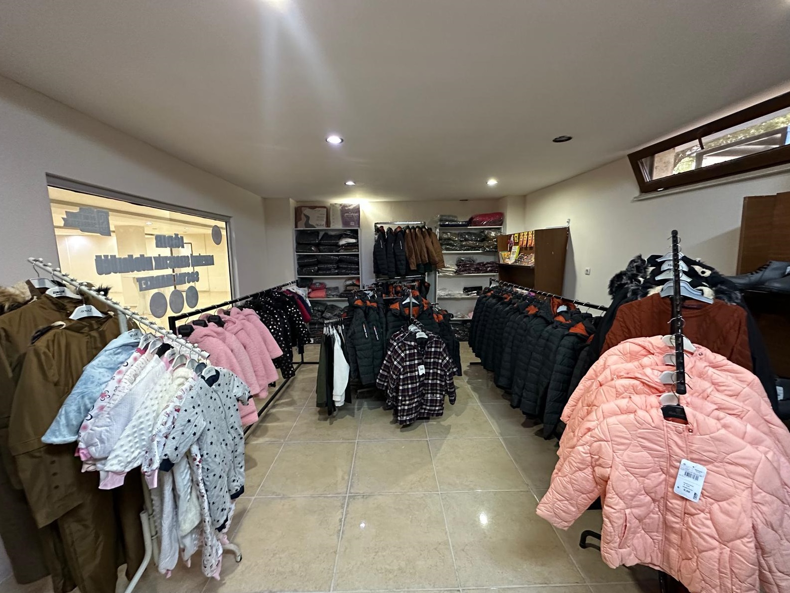 Iğdır’da Sosyal Market projesi hayata geçti