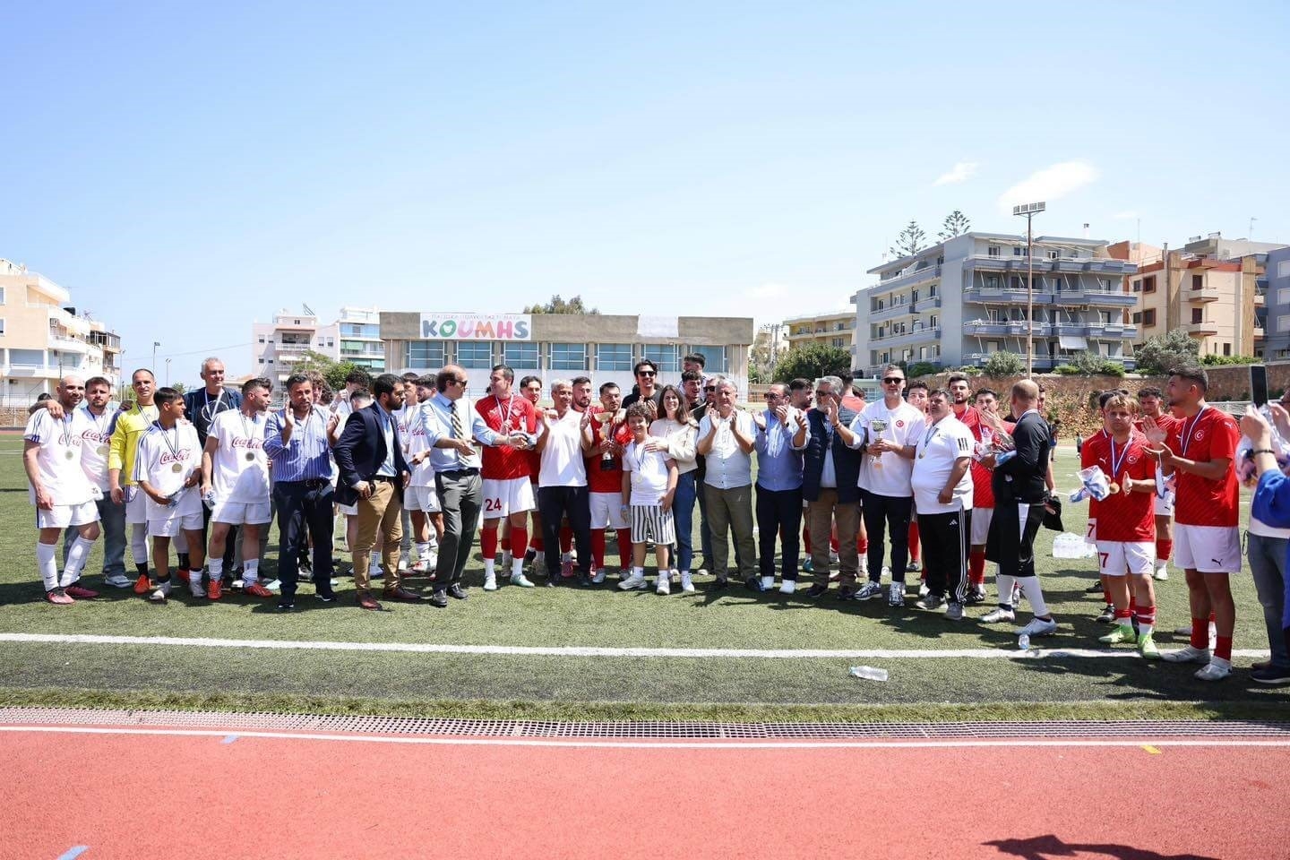 2025/04/cesme-ve-sakiz-u16-futbol-takimlari-dostluk-icin-sakizda-bulustu-20250428AW44-1.jpg