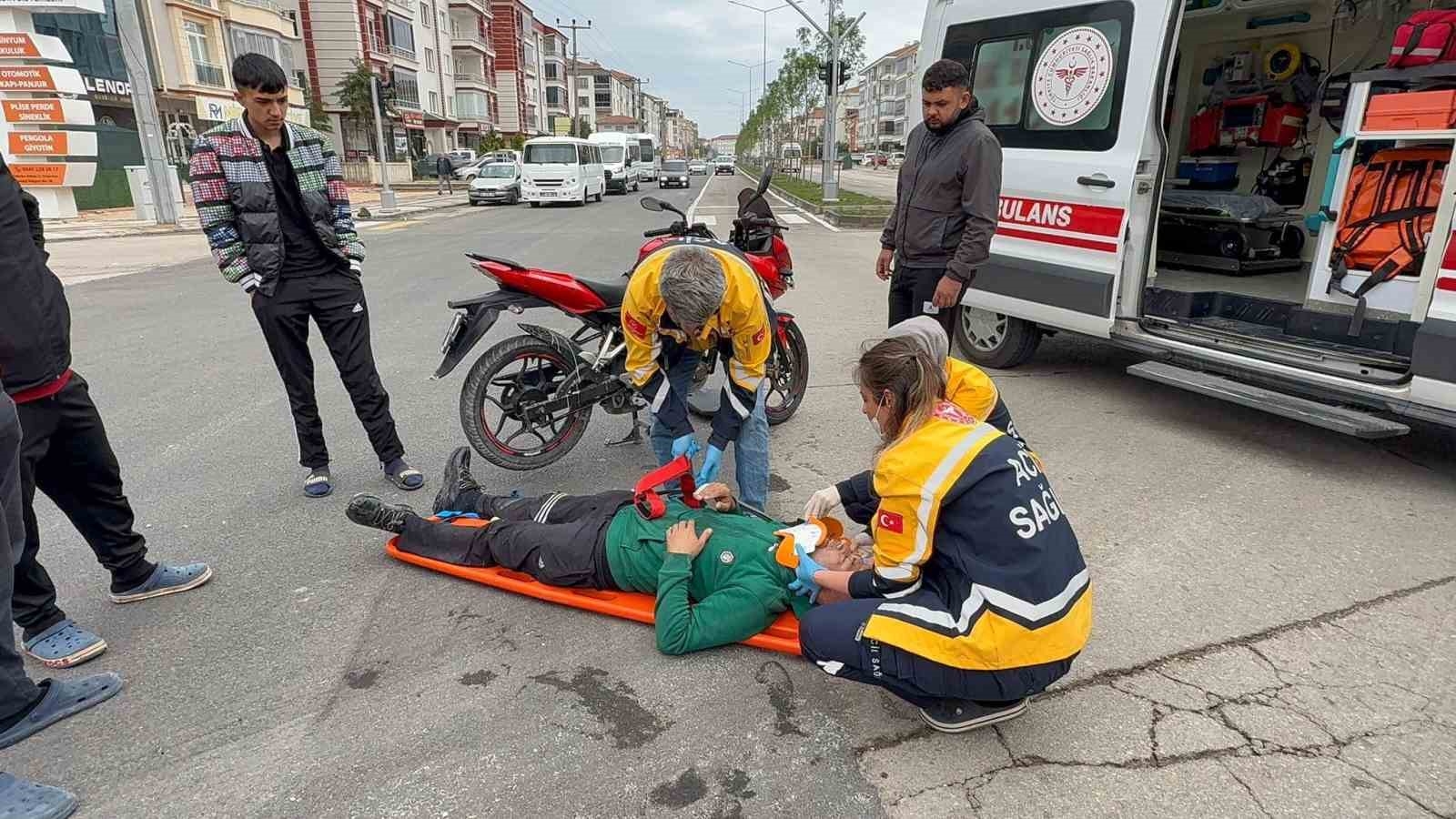 2025/05/aksarayda-kamyonete-tutunarak-ilerlemek-isteyen-motosiklet-surucusu-yaralandi-20250530AW46-1.jpg