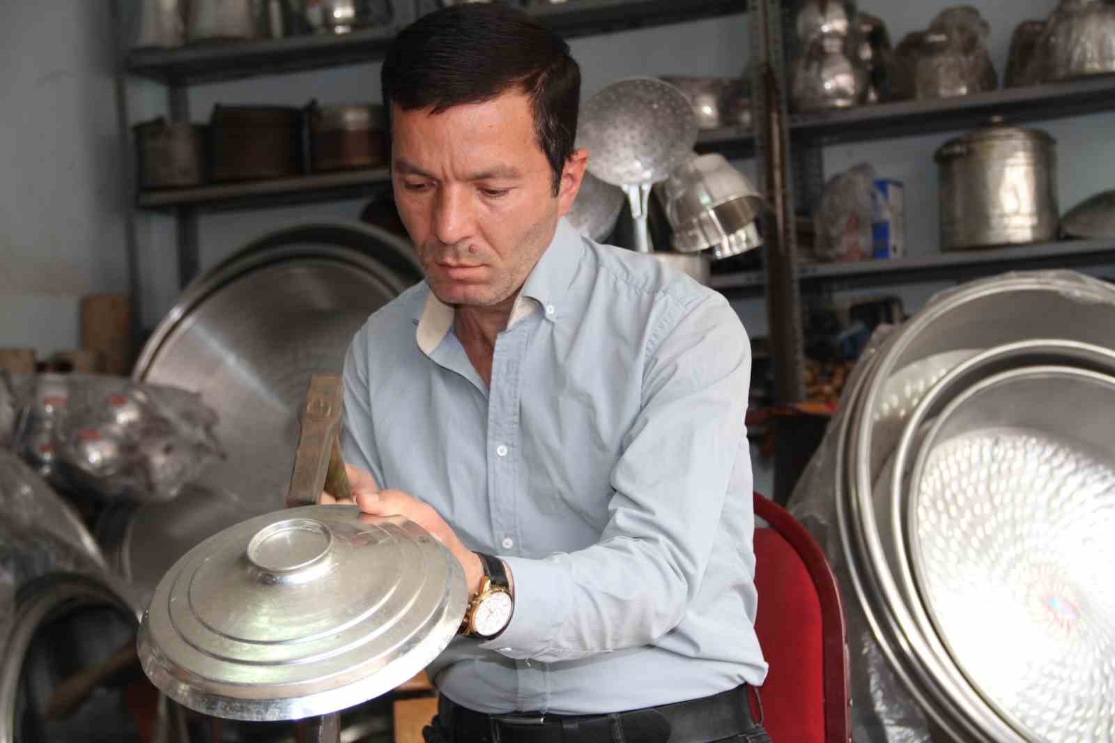 2025/05/cankirida-baba-mirasi-bakircilik-sanati-yasiyor-20250506AW44-1.jpg