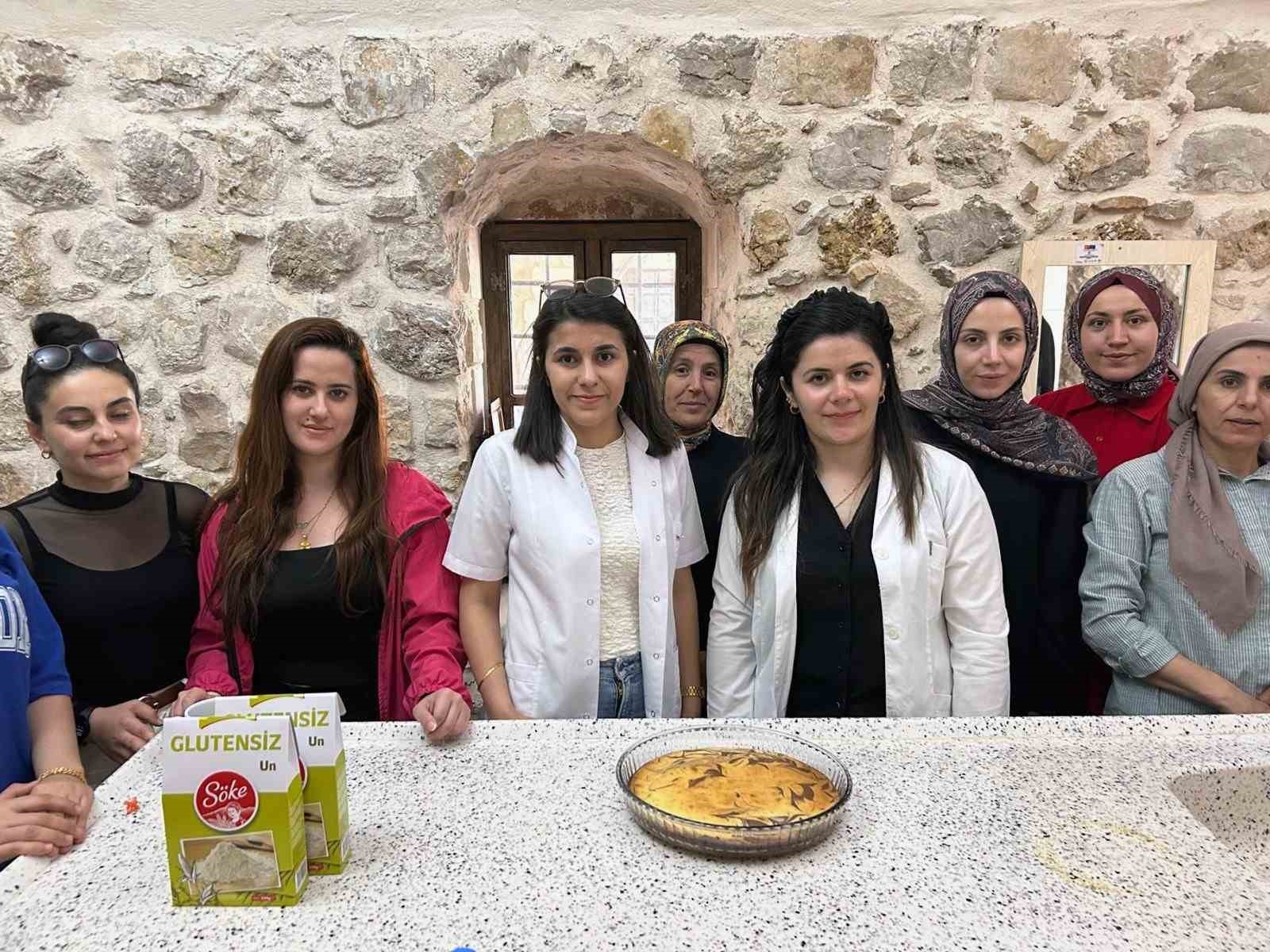 2025/05/derikte-dunya-colyak-gunu-farkindalik-etkinligi-glutensiz-beslenmeye-dikkat-cekildi-20250510AW45-1.jpg