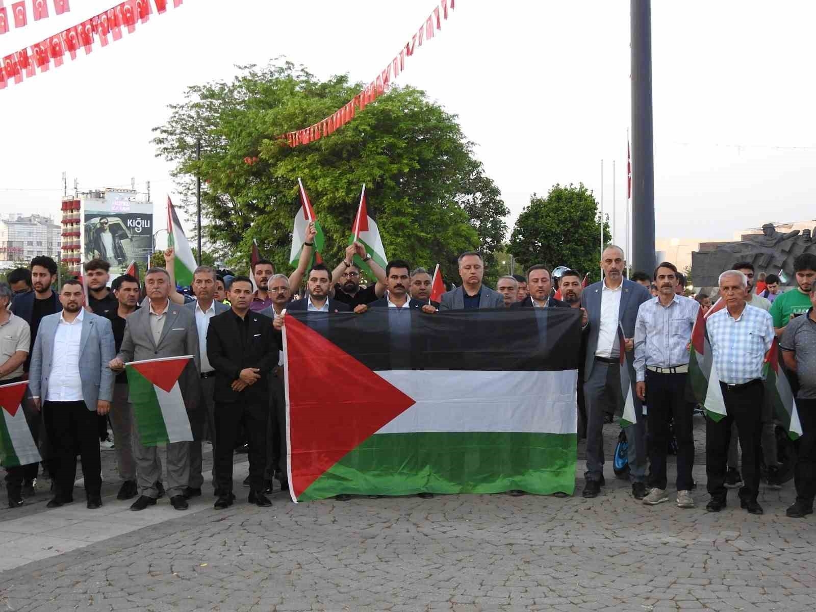 2025/05/gaziantepte-motosikletliler-gazze-icin-konvoy-duzenledi-ozgurluge-suruyoruz-sloganlari-yukseldi-20250523AW46-1.jpg