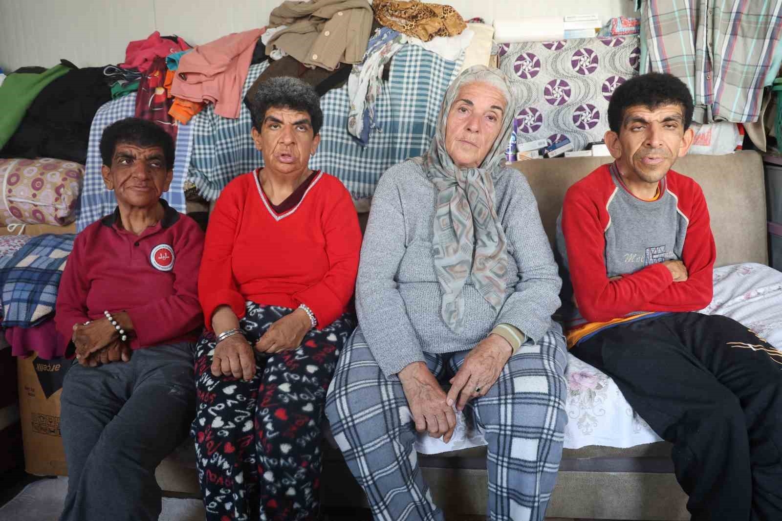 2025/05/hatayda-fedakar-annenin-buruk-anneler-gunu-dilegi-keske-cocuklarim-saglikli-olsaydi-20250509AW45-1.jpg