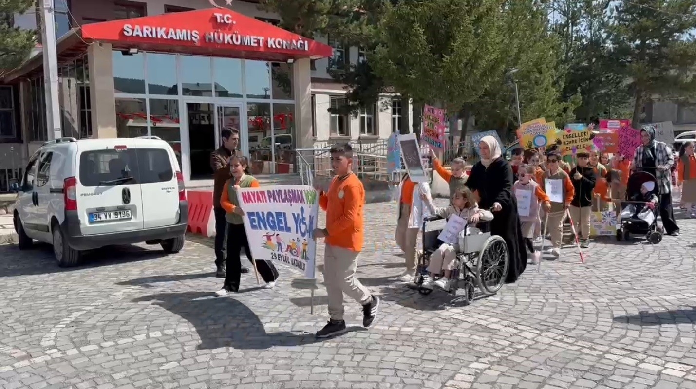 2025/05/karsta-minik-yurekler-engelliler-icin-yurudu-20250520AW45-1.jpg