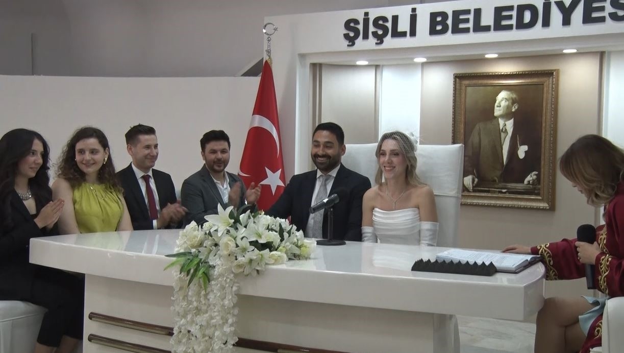 2025/05/sislide-ozel-tarih-yogunlugu-25052025te-21-cift-dunya-evine-girdi-20250525AW46-1.jpg