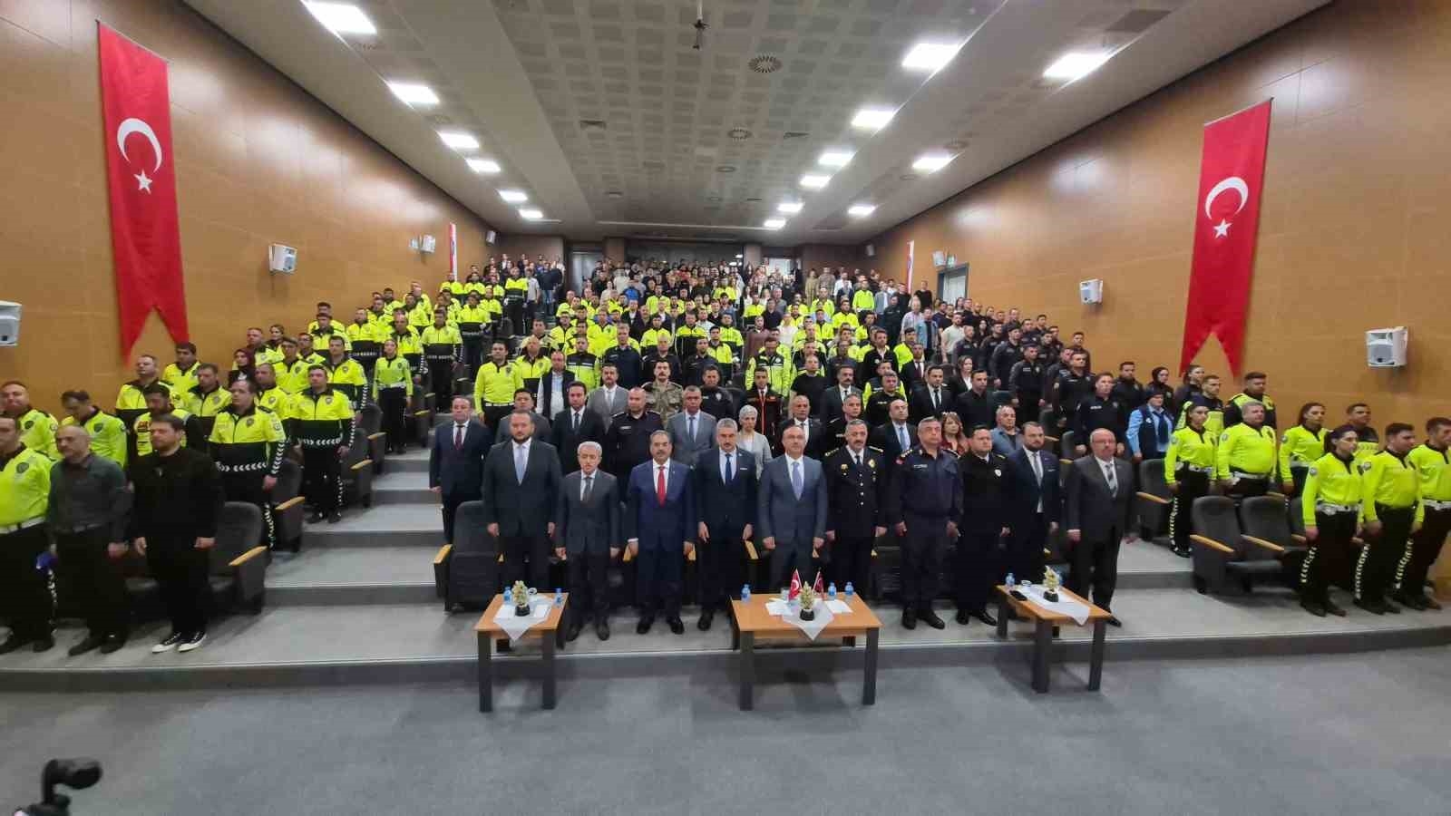 2025/05/vali-uyardi-6-bin-600-olum-korkunc-bir-tablo-20250506AW44-1.jpg