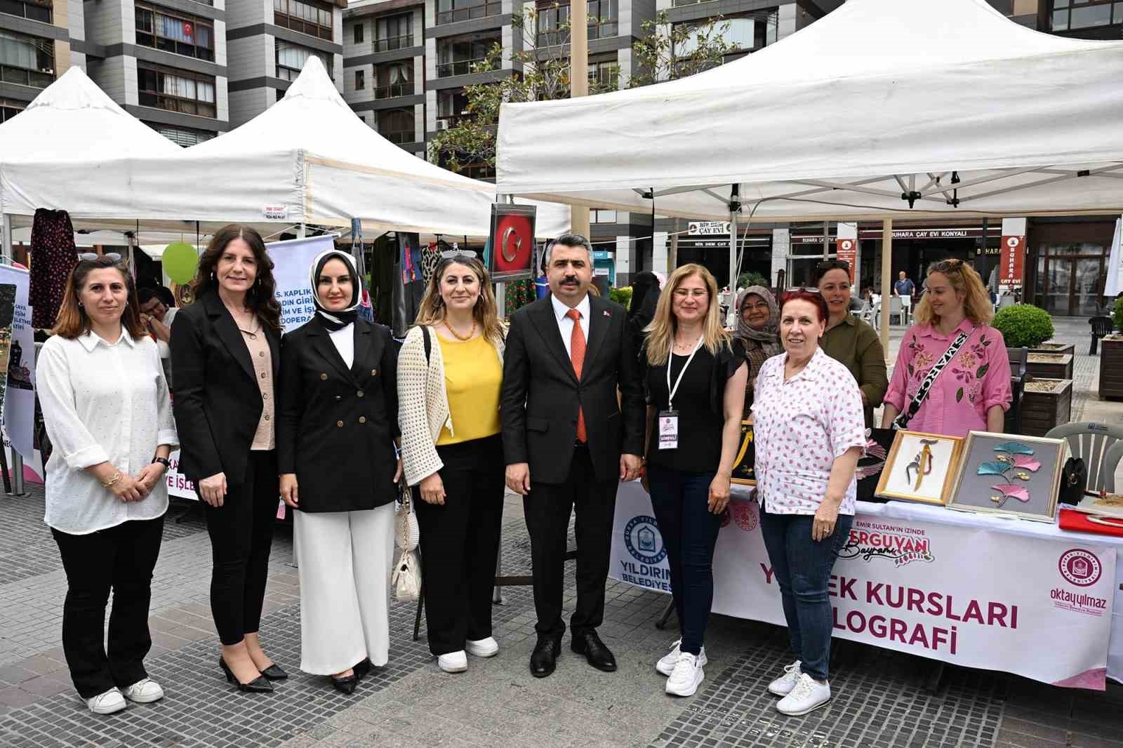 2025/05/yildirimda-600-yillik-erguvan-bayrami-coskusu-20250510AW45-1.jpg