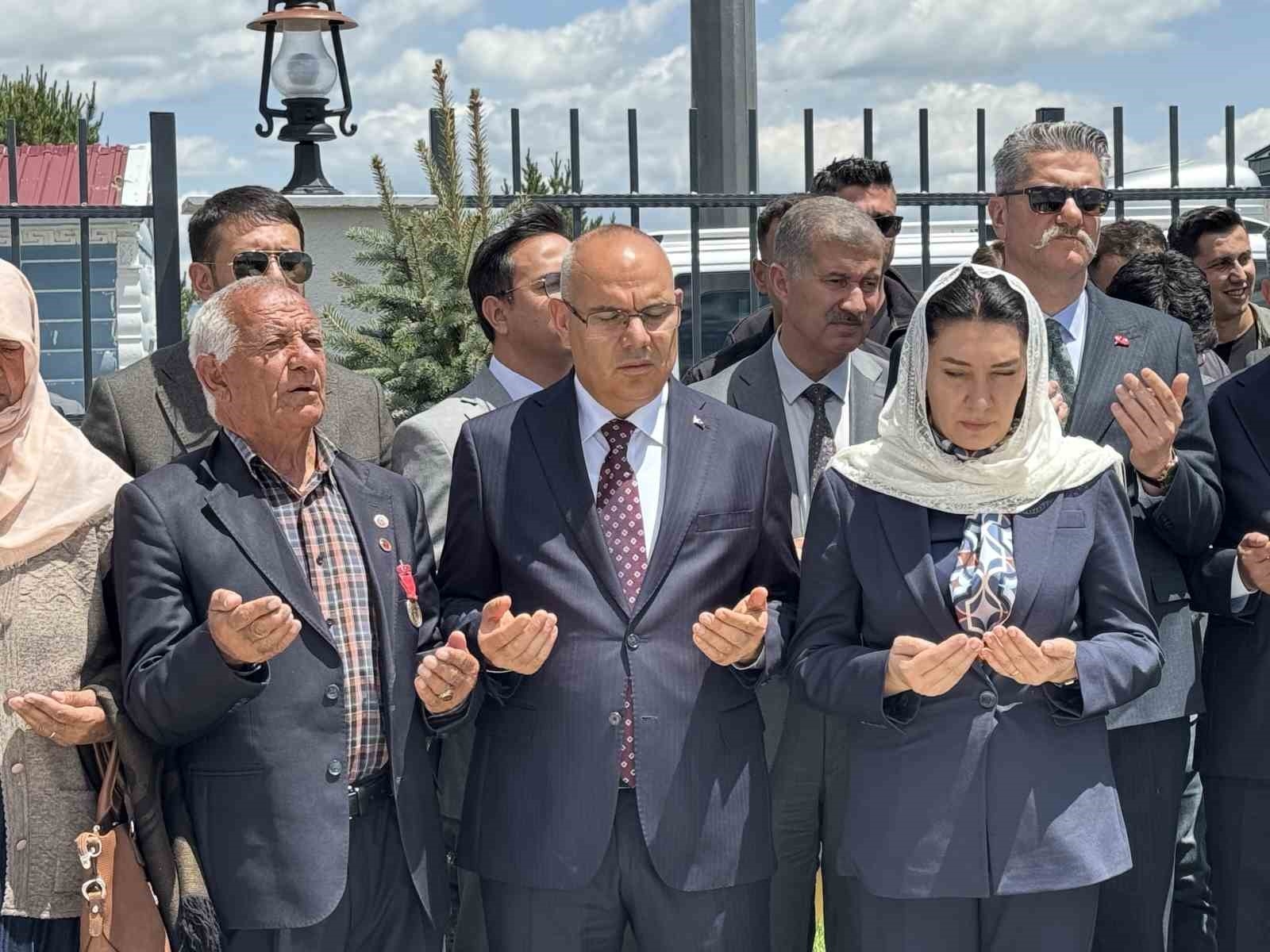 2025/06/agrida-sehitler-bayram-oncesi-anildi-20250605AW47-1.jpg