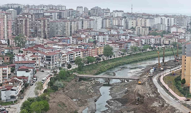 12 kişinin ölümüne yol açan fıkralık köprü yenileniyor