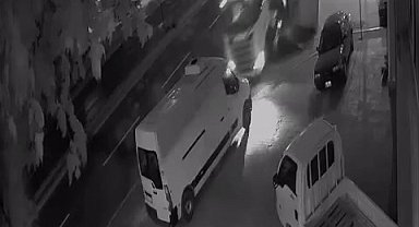 30 ton benzin yüklü tankerin kaza anı kameraya yansıdı