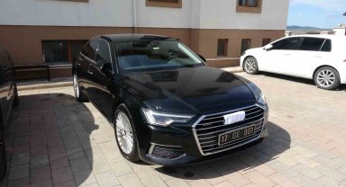 AK Partili Başkan makam aracını satılığa çıkardı, kendi arabasını makam aracı yaptı