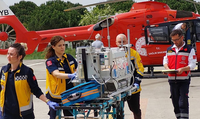 Ambulans helikopter erken doğan bebek için havalandı