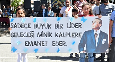 Aralık’ta 23 Nisan Ulasal Egemenlik ve Çocuk Bayramı büyük bir coşku ile kutlandı