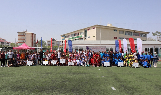 Bölgesel Futbol Küçükler Kız/Erkek Grup müsabakaları başladı