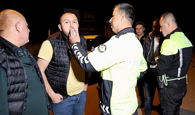 &#039;Cenazeden geliyorum&#039; dedi, alkollü çıktı!