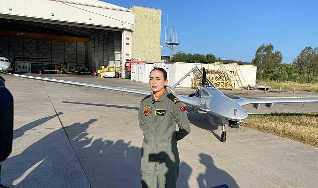 Deniz Kuvvetleri bünyesinde tek kadın İHA pilotu hem mavi vatanı hem de gök vatanı koruyor
