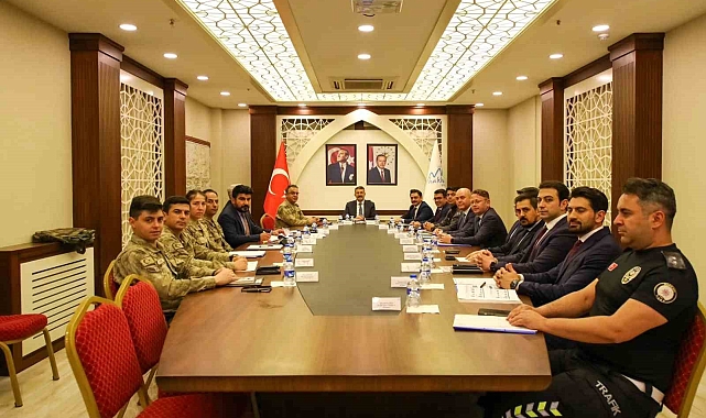 Hakkari&#039;de çeşitli suçlardan aranan 113 kişi yakalandı