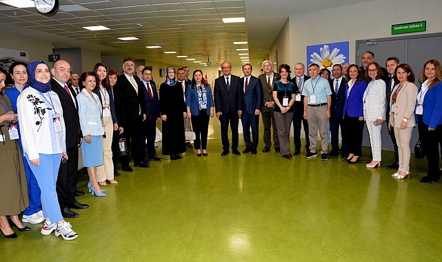 Hasta ve sağlık çalışanları arasında iletişim kuvvetlenecek