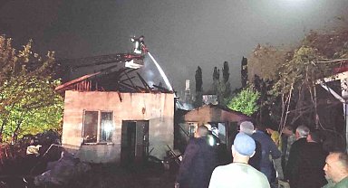 Hisarcık'ta ekmek fırınında çıkan yangın korkuttu