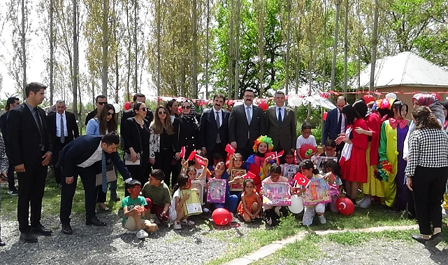 Iğdır’da 1 Bayrak, 1 Fidan, 1 Kitap Projesi Gerçekleştirildi