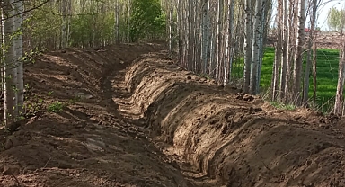 Iğdır'da toprak kanallar temizleniyor
