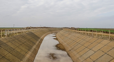 Iğdırlı Çiftçiler ‘Su’ diye haykırıyor