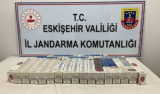 Kaçak sigara satan 2 şüpheli yakalandı