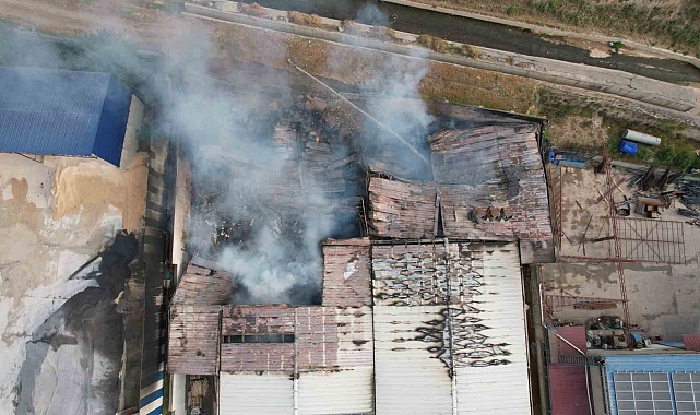 Kahramanmaraş&#039;ta fabrika yangınının boyutu gün ağarınca ortaya çıktı