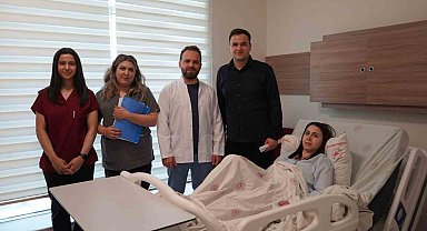 Kasık ağrısı şikayetiyle hastaneye başvurdu, 60 binde bir görülen gebelik yaşadığını öğrendi