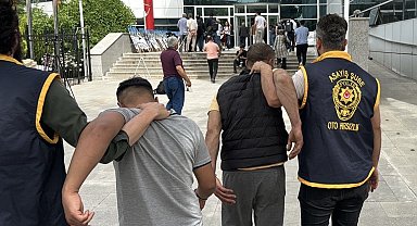 Motosiklet hırsızı 3 şahıstan 2'si yakalandı