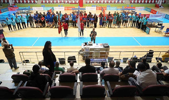 Muş&#039;ta Masa Tenisi Turnuvası 60 sporcunun katılımı ile başladı