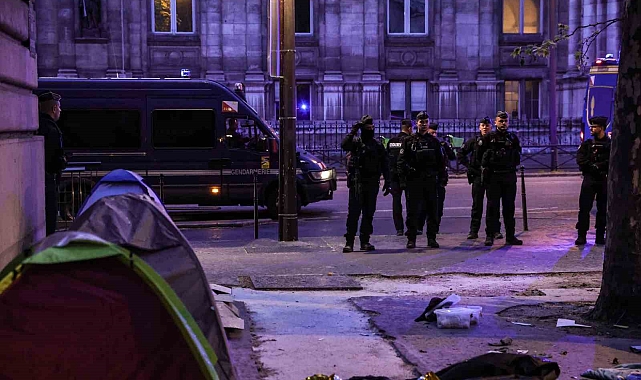 Paris&#039;te olimpiyatlar öncesi mülteci kampı tahliye edildi