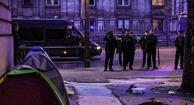 Paris'te olimpiyatlar öncesi mülteci kampı tahliye edildi