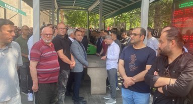 Tramvaya binmek için karşıya geçtiği sırada otomobilin çarptığı Erva, toprağa verildi