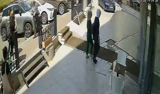 1 milyon 500 bin lira değerinde altınları çalıp gittiler