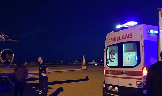 13 yaşındaki hasta ambulans uçakla İstanbul&#039;a sevk edildi