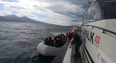 15 düzensiz göçmen kurtarıldı
