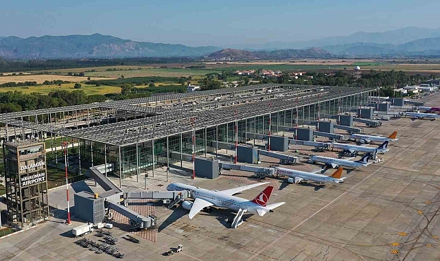 2024 yılının Nisan ayında yolcu ve kargo trafiği, Muğla Havalimanında yaşandı