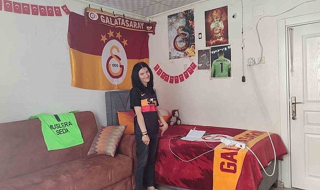 31 yaşındaki kas hastası genç kız, 20 yaşından sonra hem yürümeye başladı