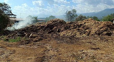 70 ton saman kül oldu