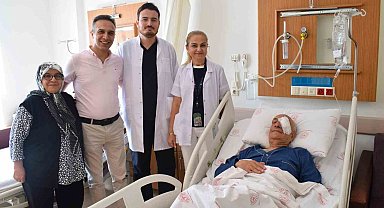 75 yaşındaki hastanın kornea nakli başarıyla yapıldı