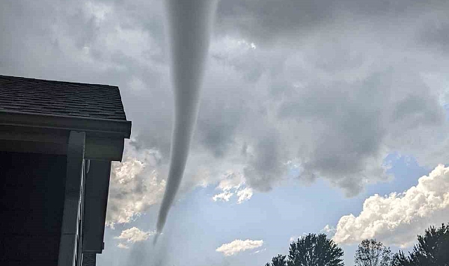 ABD&#039;nin Kansas eyaletinde çıkan hortum çıktı