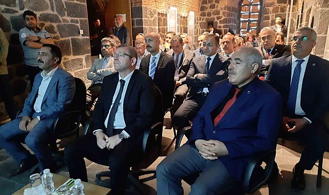 &quot;Ani&#039;nin Türk ve Dünya Mirasımız Açısından Önemi&quot; konulu konferans verildi