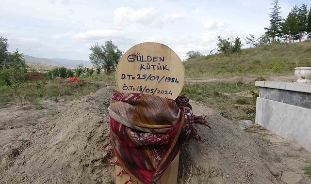 Anne ve kızı yanarak can verdi