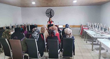 Annelere uyuşturucu eğitimi verildi