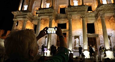 Antik Kenti'ndeki 'gece müzeciliği' lansmanına yoğun katılım