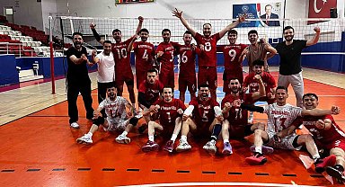 Aşkale voleybolda ikinci lige yükseldi