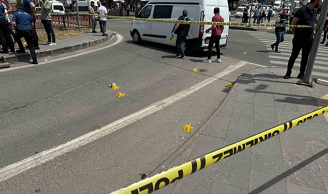 Avukat, tartıştığı eski eşinin yakınını silahla yaraladı