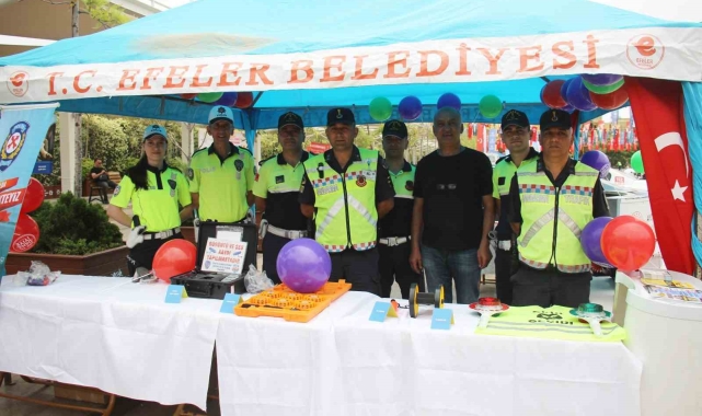 Aydın&#039;da trafik ekipleri vatandaşlara &#039;hayatla yarışılmaz&#039; diyerek uyardı