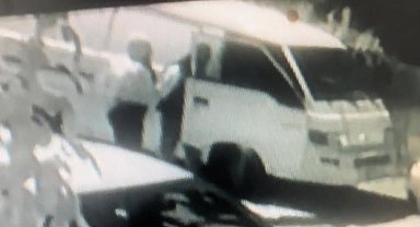 Aynı marka ve model 6 aracı çalan şüpheli, sevgilisinin yanında yakalandı